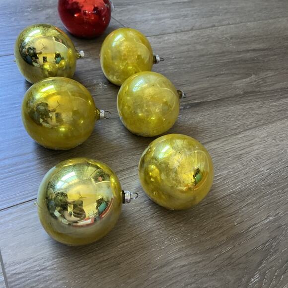 Glass Christmas Ornaments Lot 7 | Box + 6 Yellow & 1 Red Vintage - Picture 9 of 15